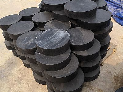 东丰县板式橡胶支座由若干层橡胶片与薄钢板经加压硫化